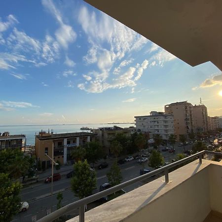 Seashell Apartment Durrës Exteriör bild